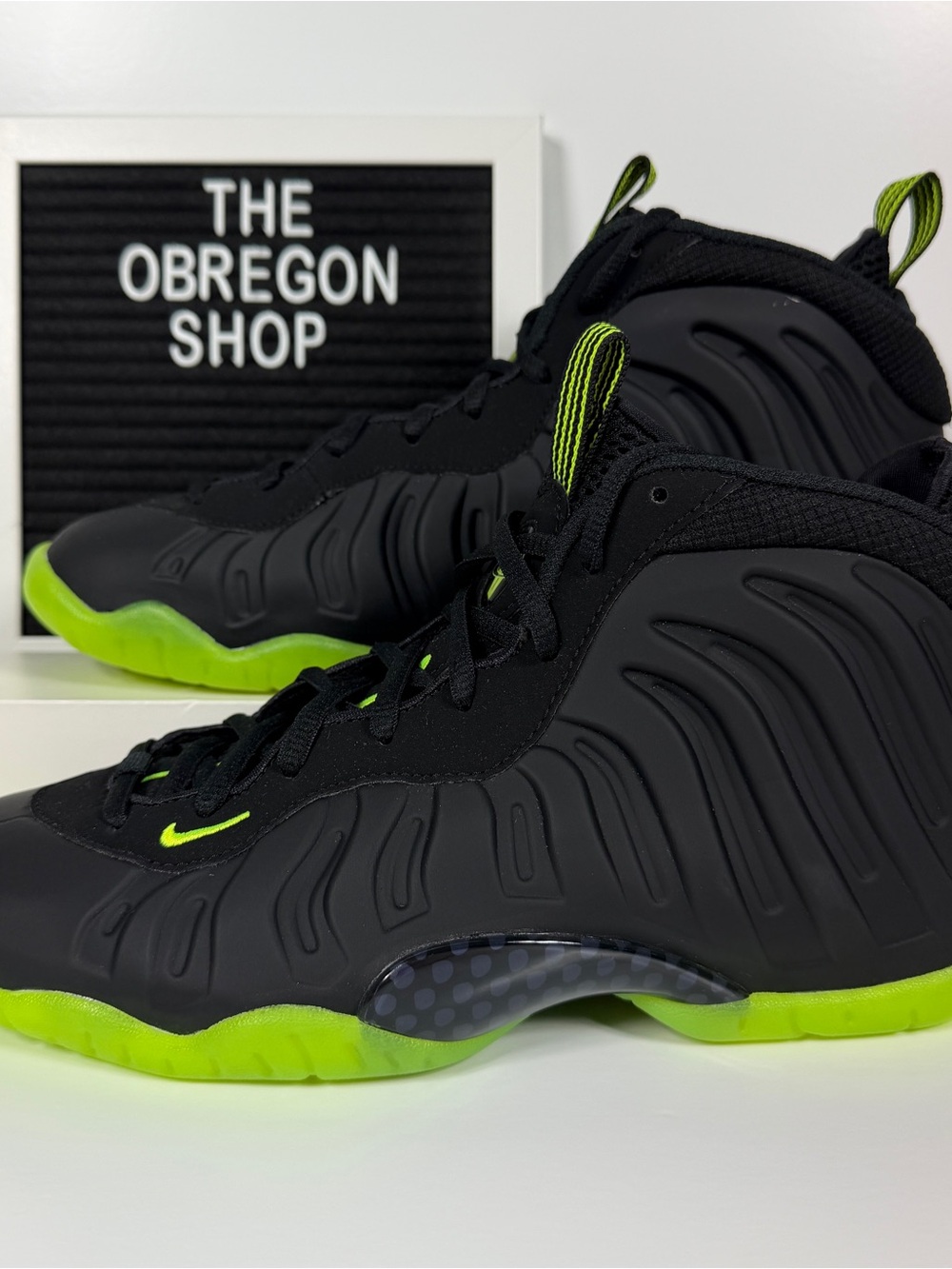 NIKE LITTLE POSITE ONE GS BLACK VOLT FOAMPOSITE KIDS SHOES SIZE 7Y NEON GREEN